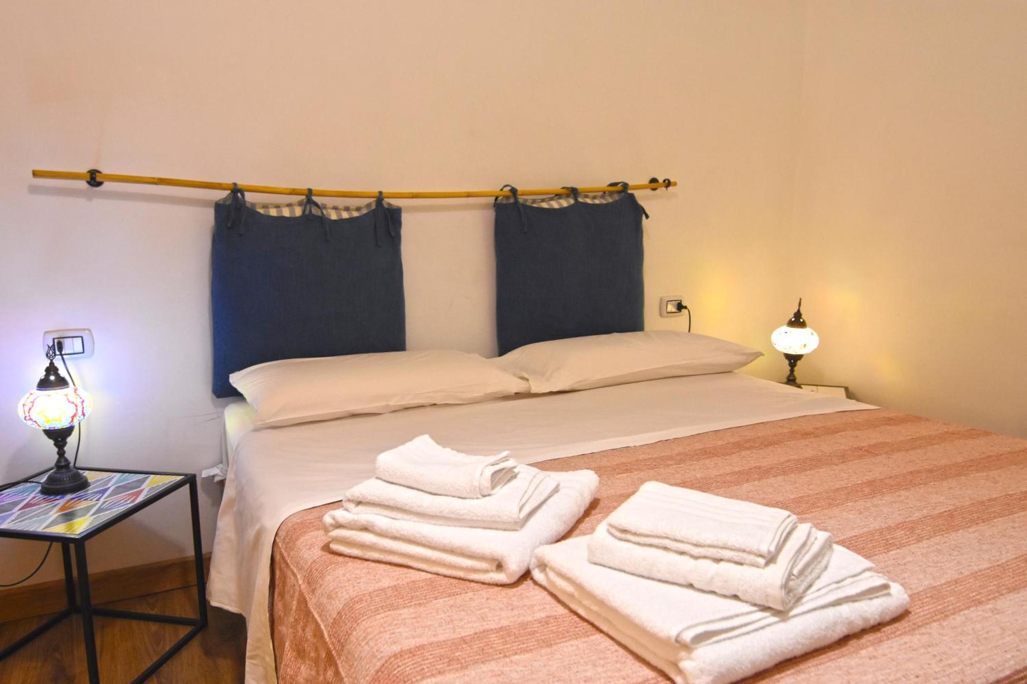 Hotel Sunrise Luxury à Naples Extérieur photo