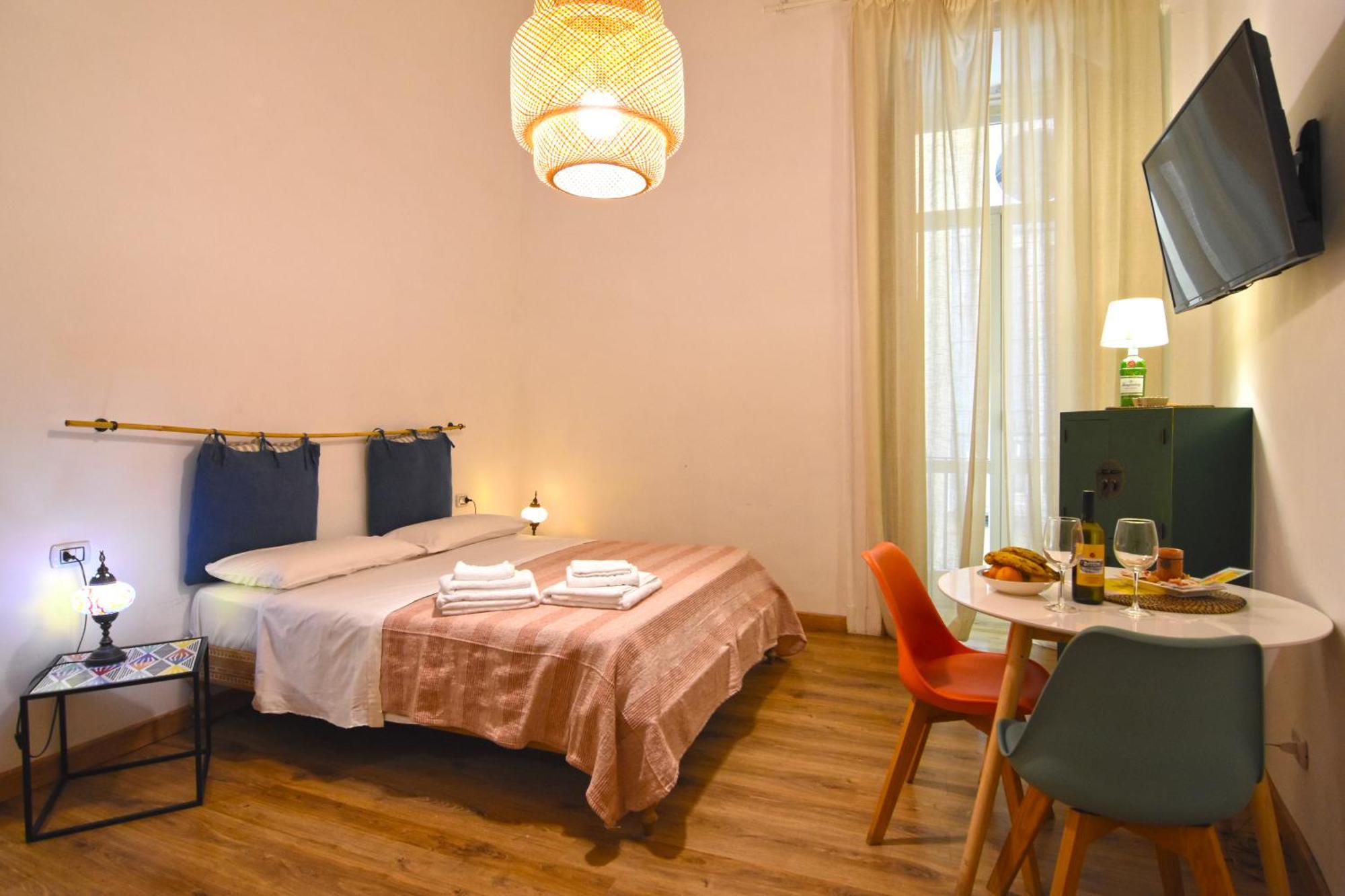 Hotel Sunrise Luxury à Naples Extérieur photo