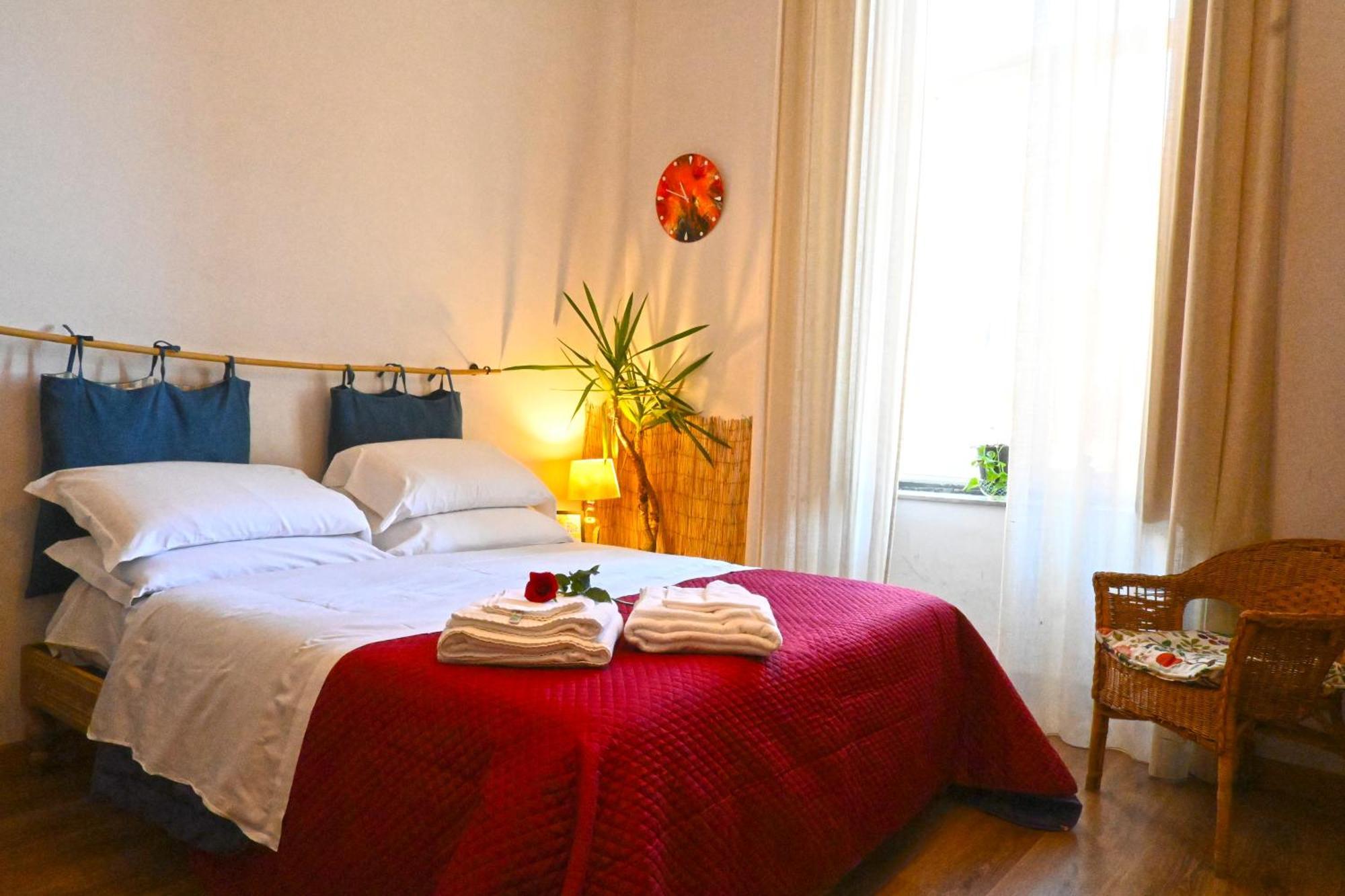 Hotel Sunrise Luxury à Naples Extérieur photo