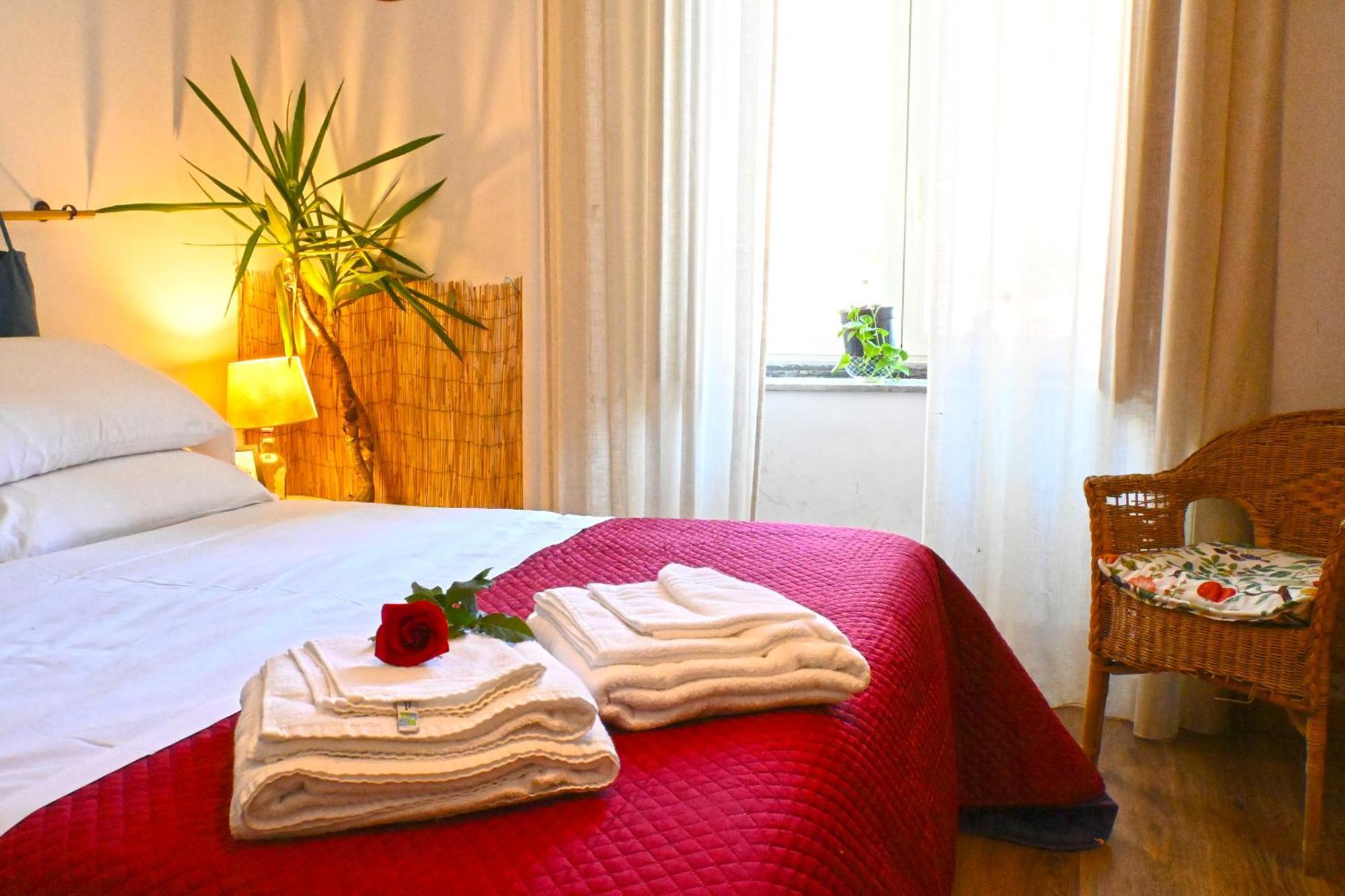 Hotel Sunrise Luxury à Naples Extérieur photo