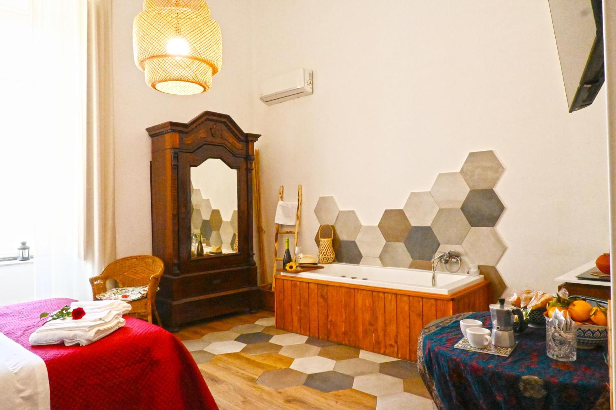 Hotel Sunrise Luxury à Naples Extérieur photo