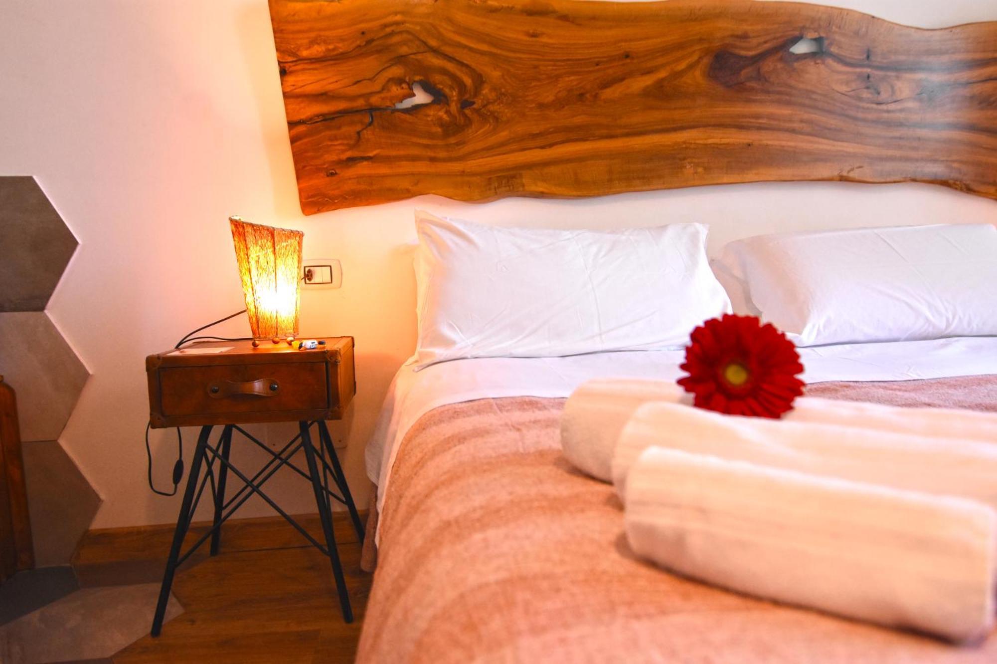 Hotel Sunrise Luxury à Naples Extérieur photo
